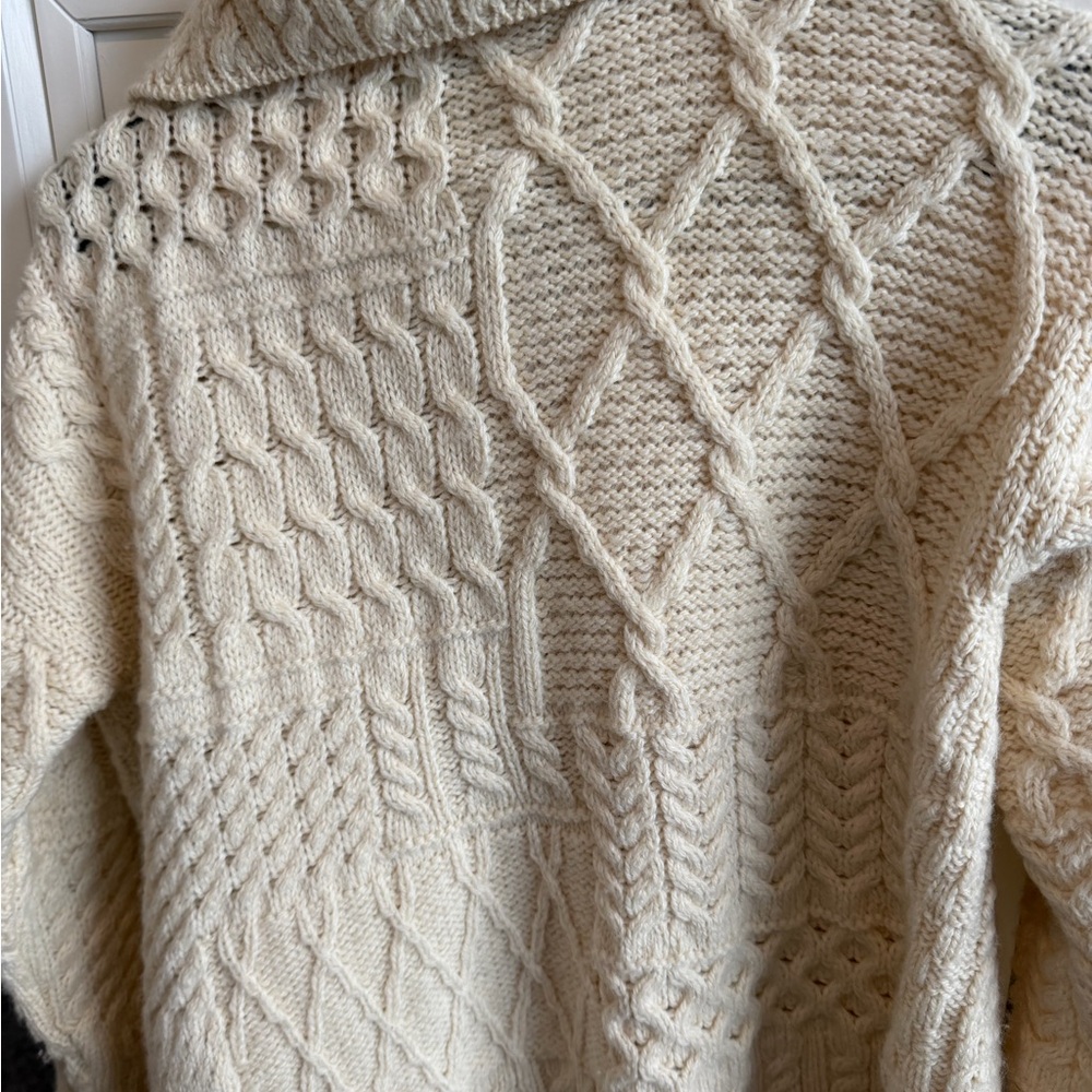 Carraig Donn 100% Merino Wool Sweater - Picture 7 of 10